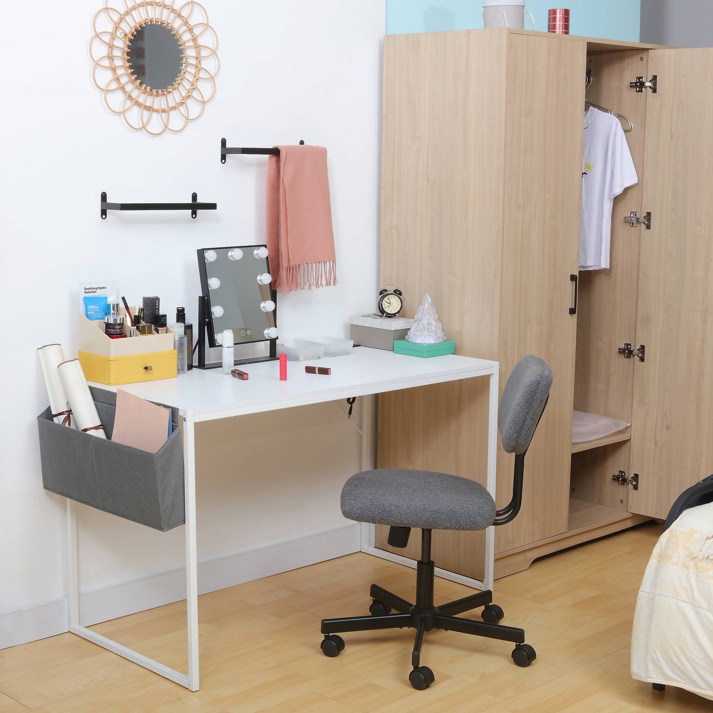 JJS Small Computer Desk Simple Style Writing Desk for Small Spaces Home Office